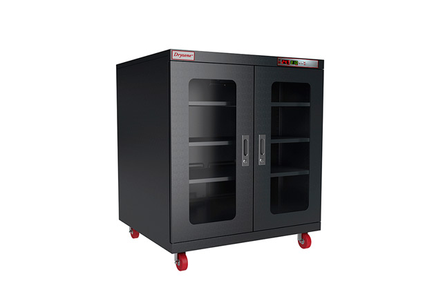 dry cabinet with temperature control
