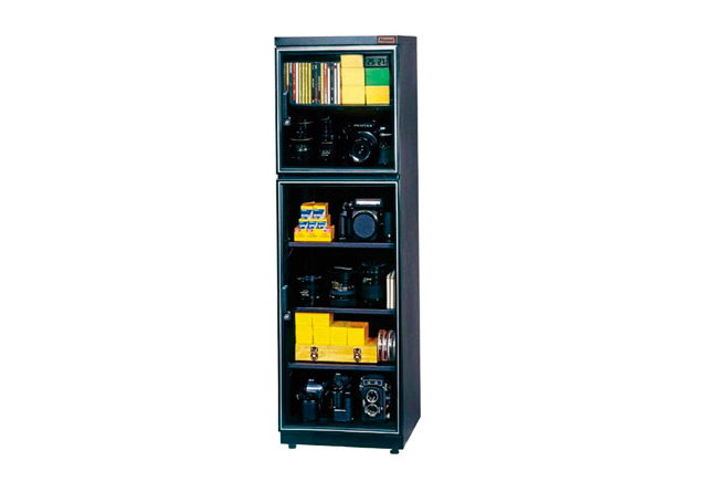 HDL-300 Dry Cabinet for Guitar